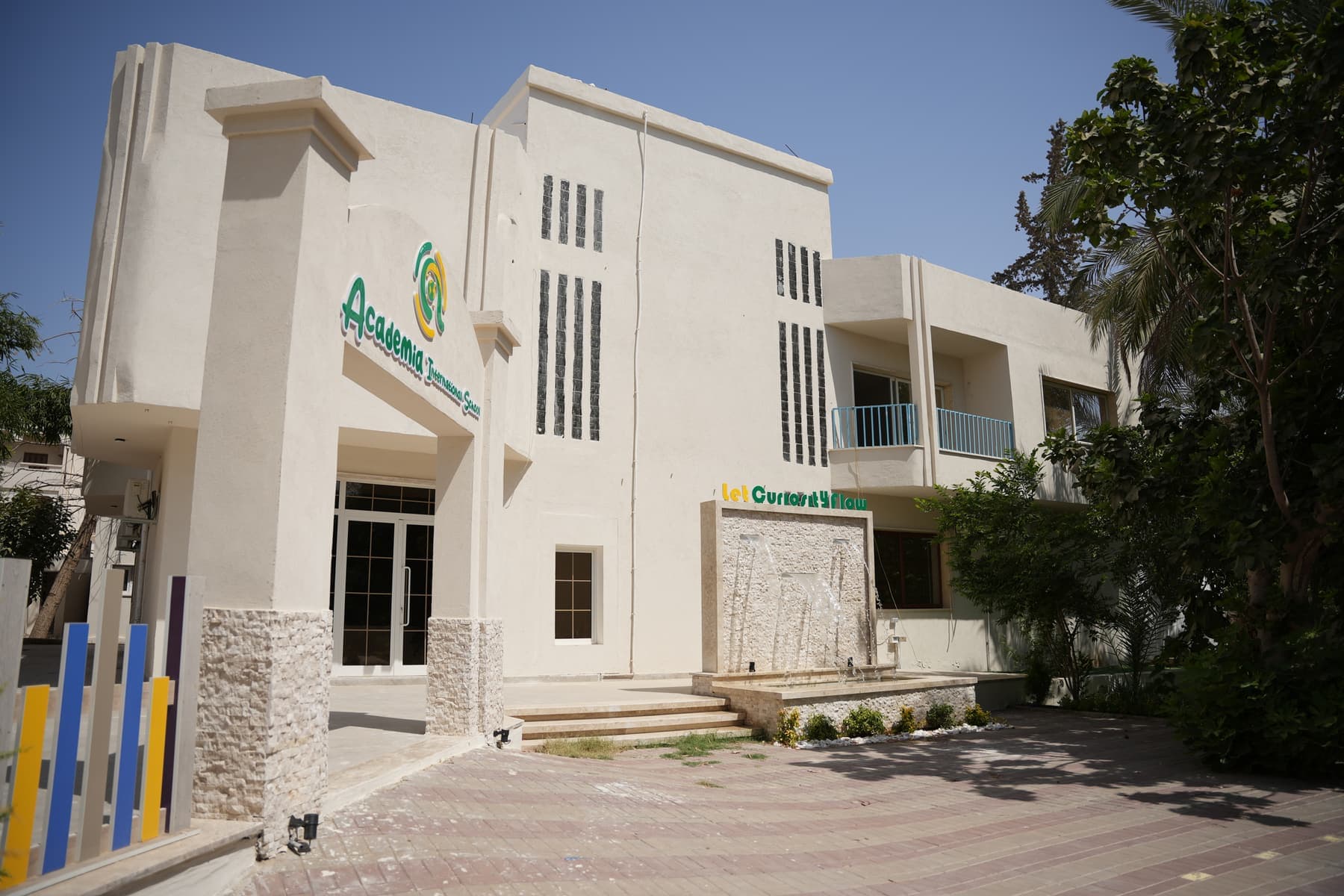 The school building seen from the front courtyard